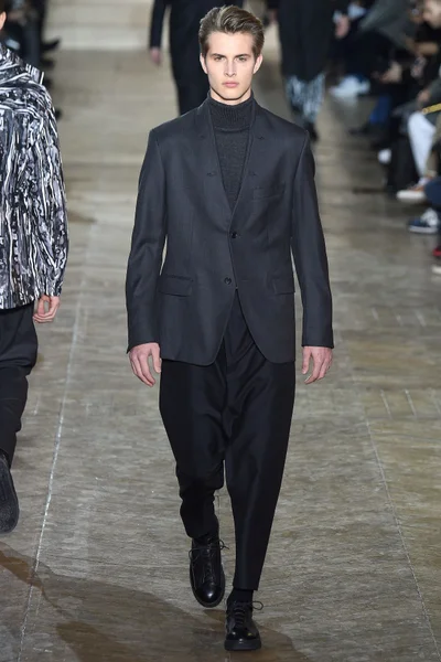 Look 20